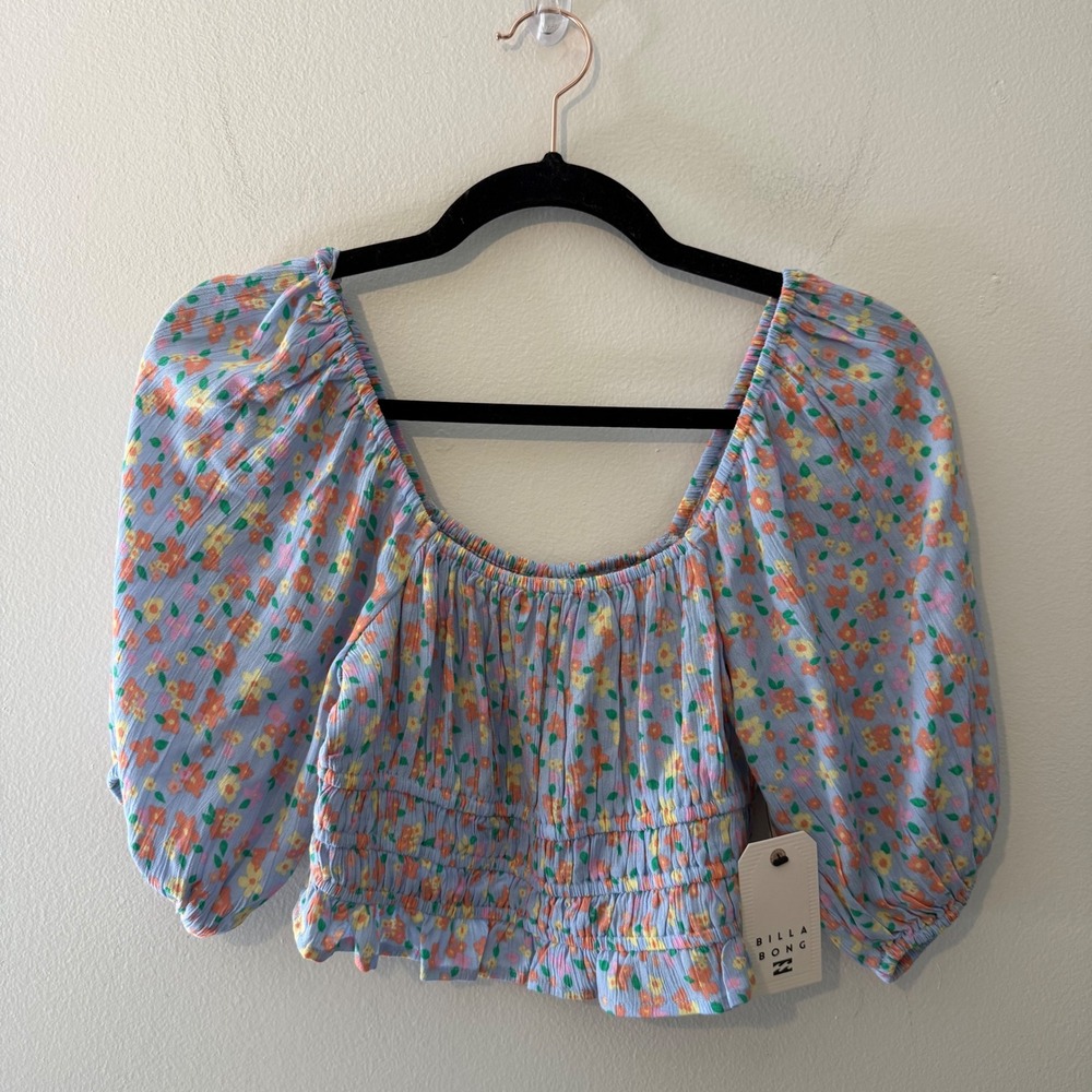Billabong Keep Dreaming Floral Crop Top Blue Fog‎ Puff Sleeve Smocked Small NEW